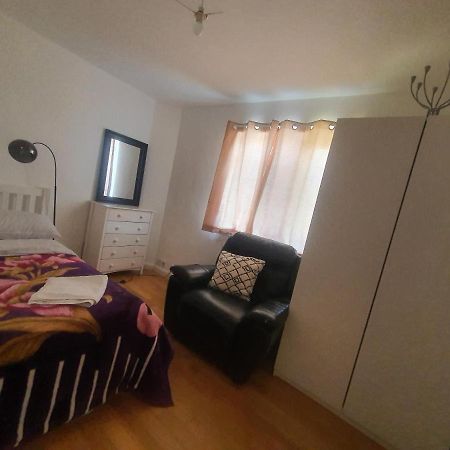 Art Double Bed Room Edgware Exterior foto