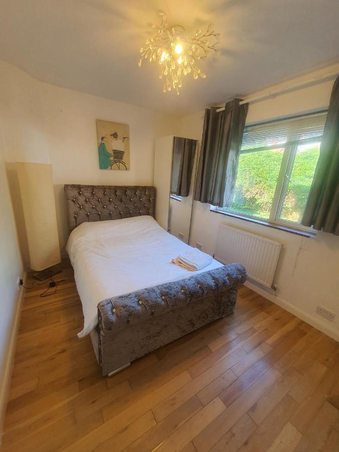 Art Double Bed Room Edgware Exterior foto
